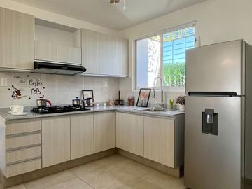 Casa en venta en Fraccionamiento con vigilancia Albarca nueva a 10 minutos de Cuautla en Ayala Morelos
