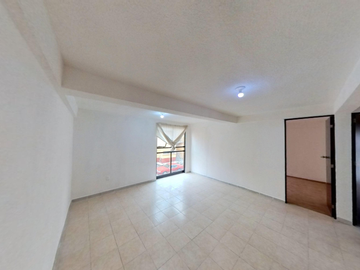 Departamento en venta en San Juan Xalpa, Iztapalapa, Cerca del metro Calle 11.