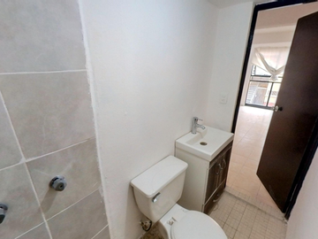 Departamento en venta en San Juan Xalpa, Iztapalapa, Cerca del metro Calle 11.