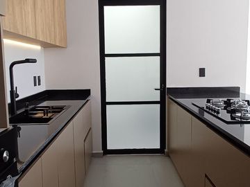CASA EN VENTA EN ZONA MIRADOR, QUERETARO