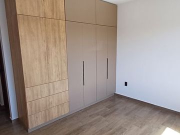 CASA EN VENTA EN ZONA MIRADOR, QUERETARO