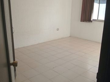 DEPARTAMENTO 2DO PISO VILLAS DE IRAPUATO