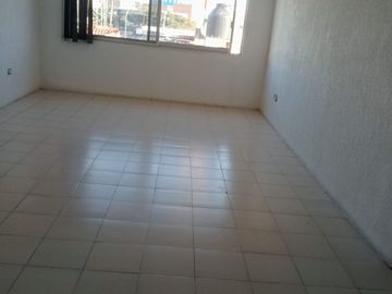 DEPARTAMENTO 2DO PISO VILLAS DE IRAPUATO