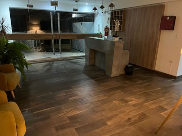 Alquilo Departamento Amoblado 7mo piso Cayma Baja