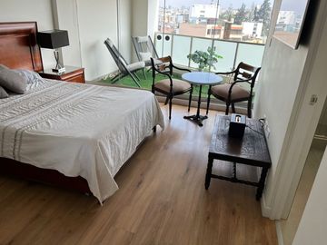 Alquilo Departamento Amoblado 7mo piso Cayma Baja
