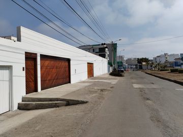Vendo casa/terreno Frente al Mar en San Bartolo