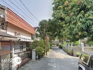 Dijual Rumah Tua Hitung Tanah Jalan Hadiah 10 Kavling Polri Jelambar Jakarta Barat Lokasi Nyaman Strategis