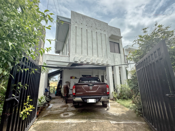 3 Bedroom with Attic and Basement - A 4 Storey artist's Haven