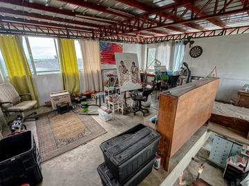 3 Bedroom with Attic and Basement - A 4 Storey artist's Haven