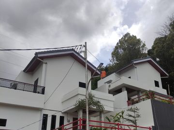 Rumah Balcony Cipageran, Baru 2 LANTAI Japanese, Mewah Harga Murah di Kota Cimahi Utara, Jual Dijual
