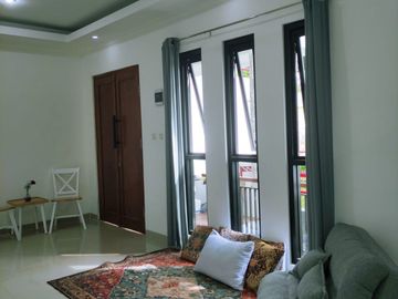 Rumah Balcony Cipageran, Baru 2 LANTAI Japanese, Mewah Harga Murah di Kota Cimahi Utara, Jual Dijual