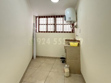 Alquilo Depa 01 dorm No cochera | 58 m² | 2do piso Escaleras | Miraflores – San Antonio