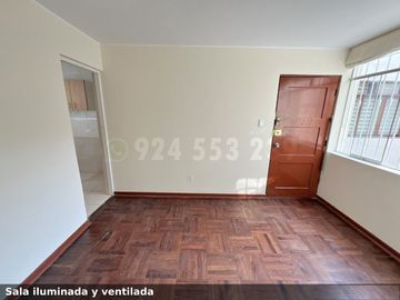 Alquilo Depa 01 dorm No cochera | 58 m² | 2do piso Escaleras | Miraflores – San Antonio