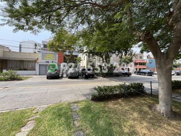 Alquilo Depa 01 dorm No cochera | 58 m² | 2do piso Escaleras | Miraflores – San Antonio
