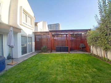 Condominio la Portada, casa aislada.