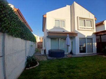 Condominio la Portada, casa aislada.