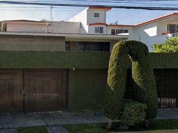 Casa en Venta. Bosques de Aragón, Ciudad Nezahualcóyotl, EDOMEX. Remate Hipotecario.