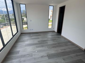 SE VENDE ESPECTACULAR CASA A LA VENTA EN LA FLORIDA