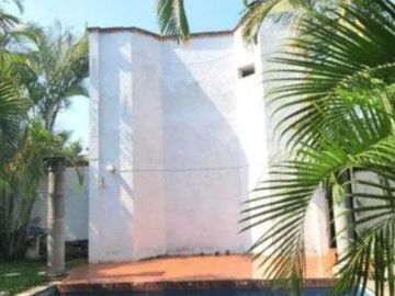 BONITA Y AMPLIA CASA, SUPER UBICADA EN RESIDENCIAL CORONEL AHUMADA CUERNAVACA -NO CRÉDITOS-