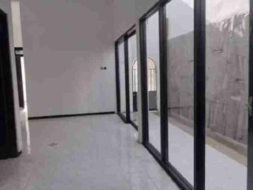 Rumah dijual Lokasi Sangat Strategis di Soekarno Hatta Kota Malang