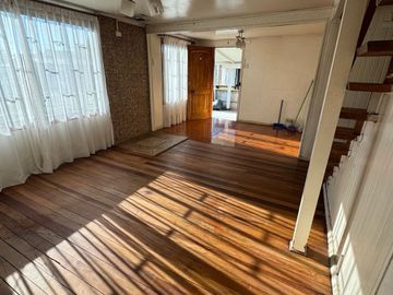 SE VENDE CASA 3D3B, UBICADA EN CALLE COPIHUE, LANCO.