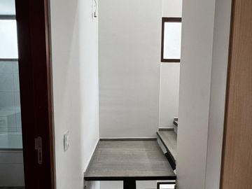 CASA 275M2 Y 2 ESTACIONAMIENTOS LIQUIDA BANCO EN PEÑALOLEN