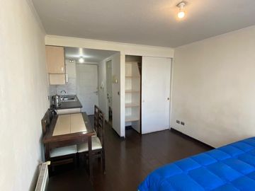 En Venta Departamento 53.000.000 Metro Toesca