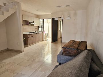 Casa en Venta Recámara en Planta Baja en Bosques del Dorado