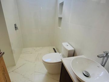 Hermoso Departamento frente al mar, de oportunidad.