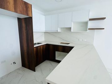 Hermoso Departamento frente al mar, de oportunidad.