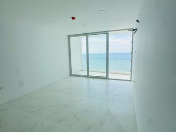Hermoso Departamento frente al mar, de oportunidad.