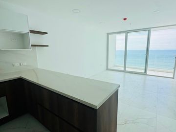 Hermoso Departamento frente al mar, de oportunidad.