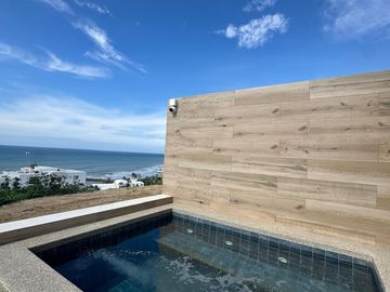 Hermoso Departamento frente al mar, de oportunidad.