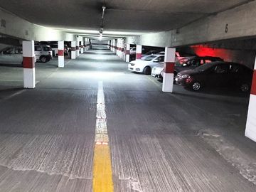 OPORTUNIDAD !!! ESTACIONAMIENTO / PORTUGAL 38 / SECTROR HOSPITAL CLÍNICO U.C.
