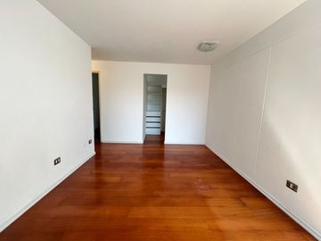 DEPARTAMENTO EN VENTA DE 03 DORMITORIOS EN MIRAFLORES