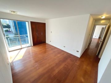 DEPARTAMENTO EN VENTA DE 03 DORMITORIOS EN MIRAFLORES