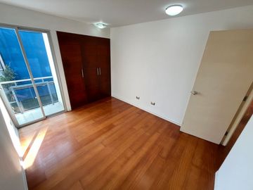 DEPARTAMENTO EN VENTA DE 03 DORMITORIOS EN MIRAFLORES