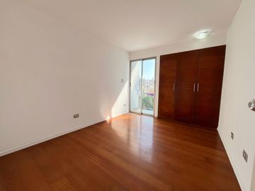 DEPARTAMENTO EN VENTA DE 03 DORMITORIOS EN MIRAFLORES