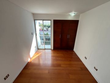 DEPARTAMENTO EN VENTA DE 03 DORMITORIOS EN MIRAFLORES