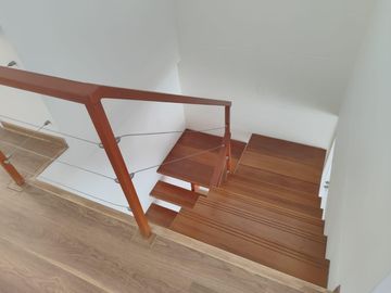 VENDO DEPARTAMENTO DUPLEX DE 1ER PISO - AURORA, MIRAFLORES.