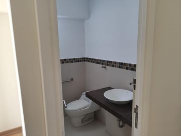 VENDO DEPARTAMENTO DUPLEX DE 1ER PISO - AURORA, MIRAFLORES.