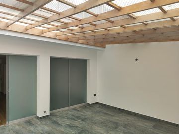 VENDO DEPARTAMENTO DUPLEX DE 1ER PISO - AURORA, MIRAFLORES.