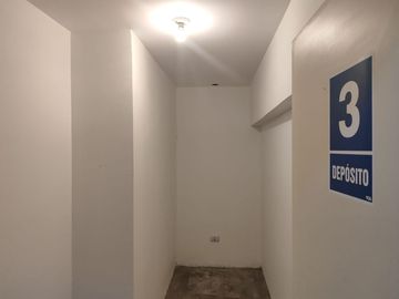 VENDO DEPARTAMENTO DUPLEX DE 1ER PISO - AURORA, MIRAFLORES.