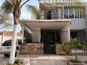 Casa en venta en El Zalate, Guadalajara