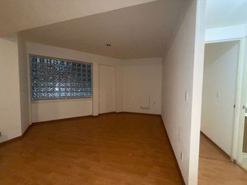 Venta de Departamento en Avenida Insurgentes Sur en Colonia Juarez