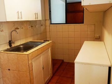 ALQUILO DEPARTAMENTO 02 DORM. C/COCHERA S/2,250  - SURCO