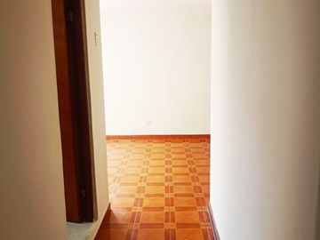 ALQUILO DEPARTAMENTO 02 DORM. C/COCHERA S/2,250  - SURCO