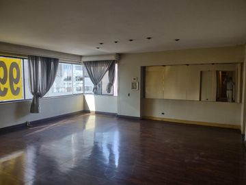 VENTA DEPARTAMENTO EN MIRAFLORES