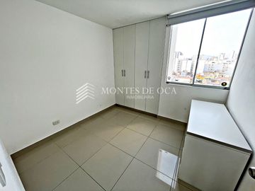 VENDO DEPARTAMENTO DE 3 HABITACIONES CON VISTA AL MAR – MAGDALENA