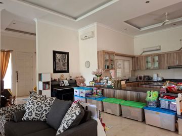 For Rent House at Kemang South Jakarta Swimming Pool and Big Garden